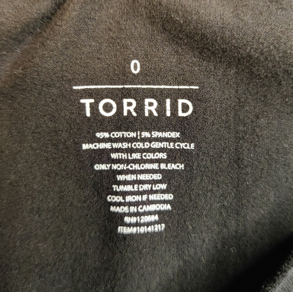 Torrid Black High Low Pencil Skirt Size 0 - Picture 3 of 3